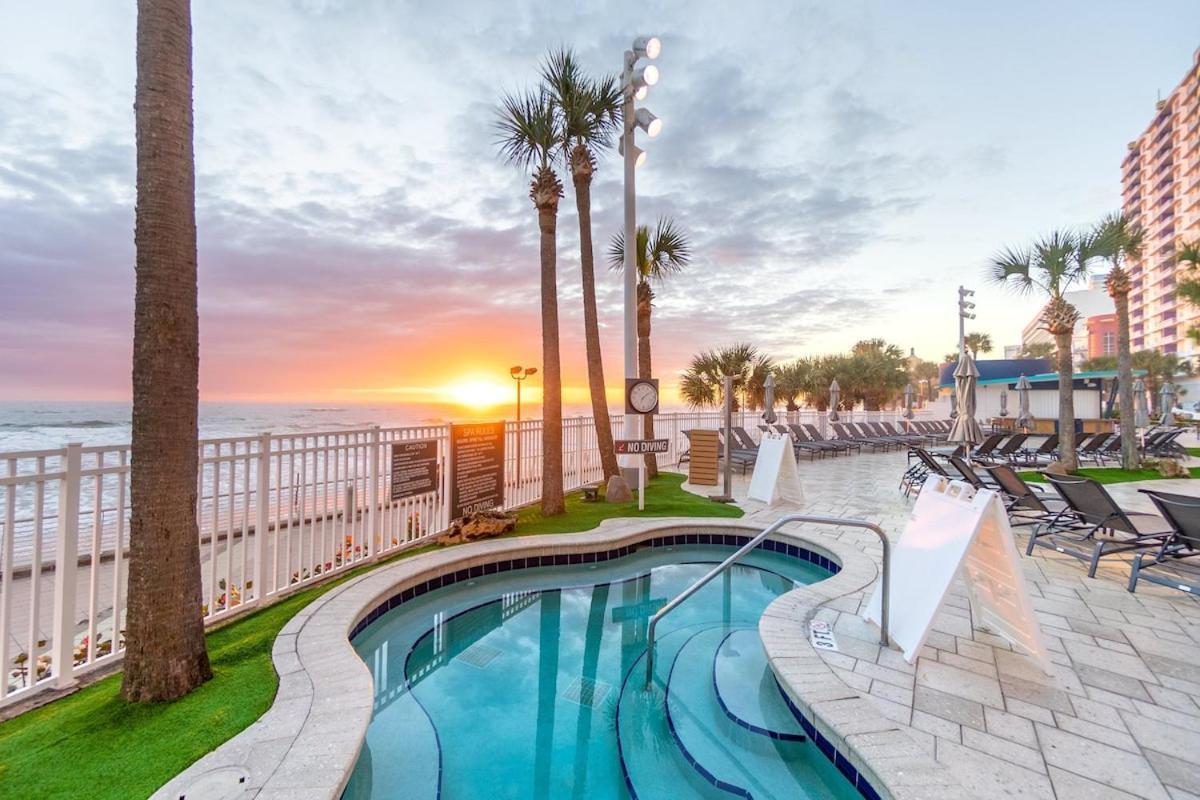 3 Bedroom Oceanfront Jacuzzi Wyndham Ocean Walk - Live Your Bucket List 2125 Daytona Beach Exterior photo